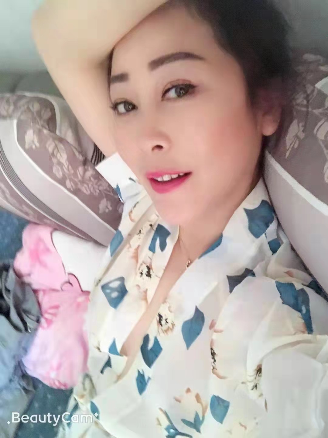 奶子坚挺的性价比高的兼职少妇